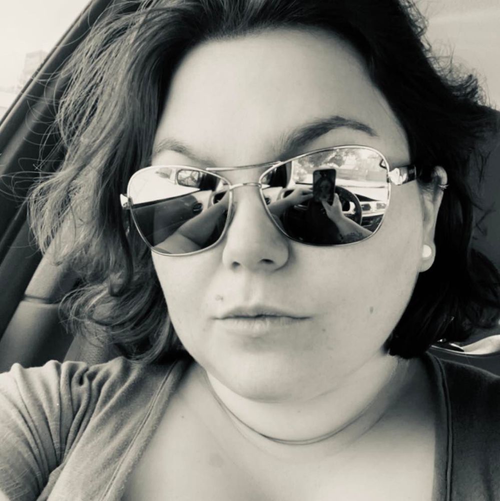 Meet your Posher, Lauren